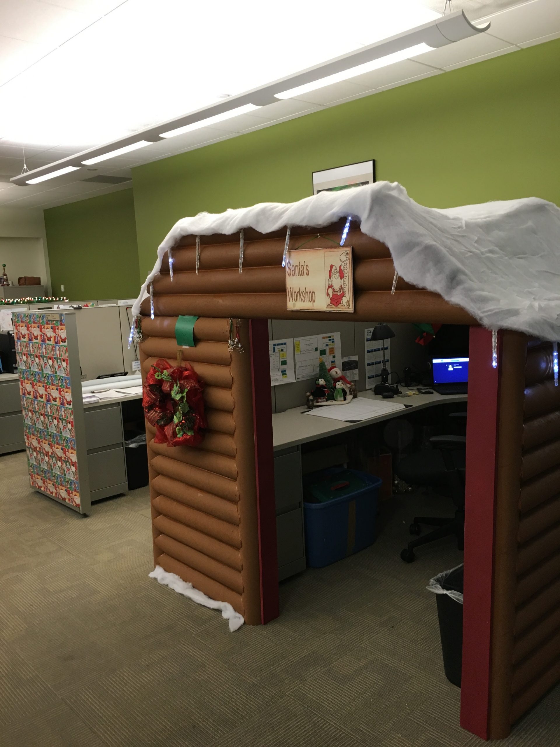 Log Cabin Cubicle Winner Perfuzion