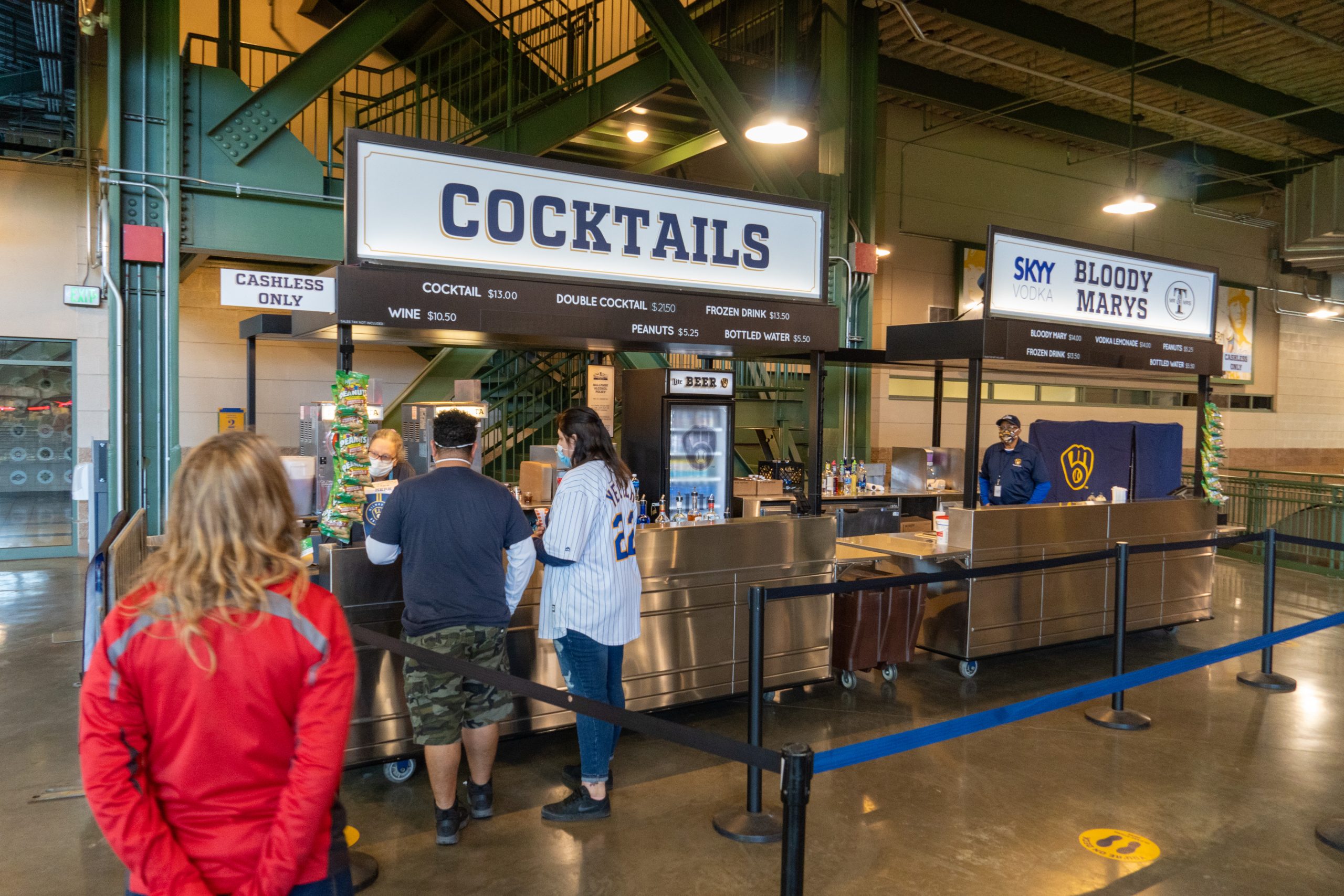 Ballpark Review American Family Field (Milwaukee Brewers) Perfuzion